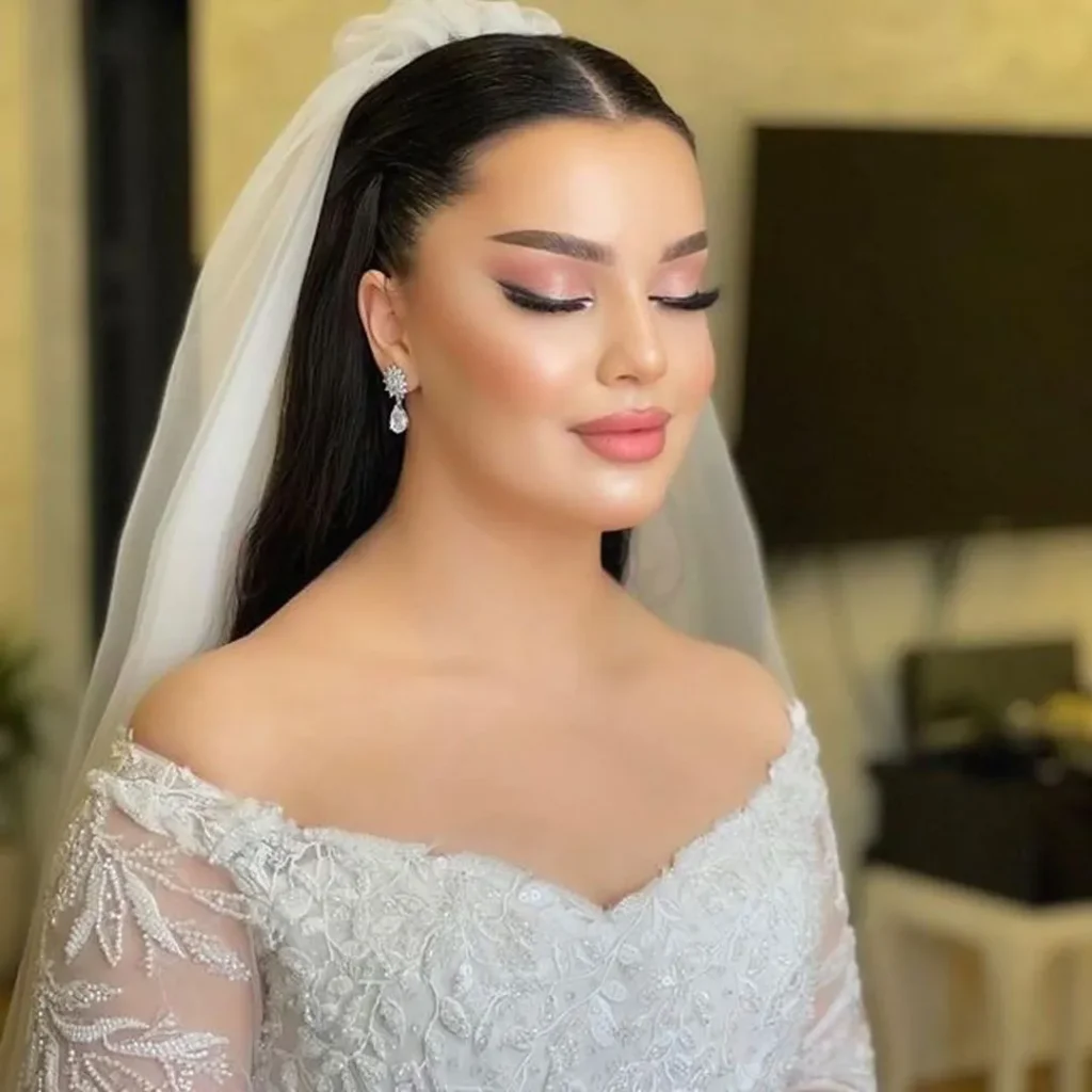 Graceful and unique bridal makeup