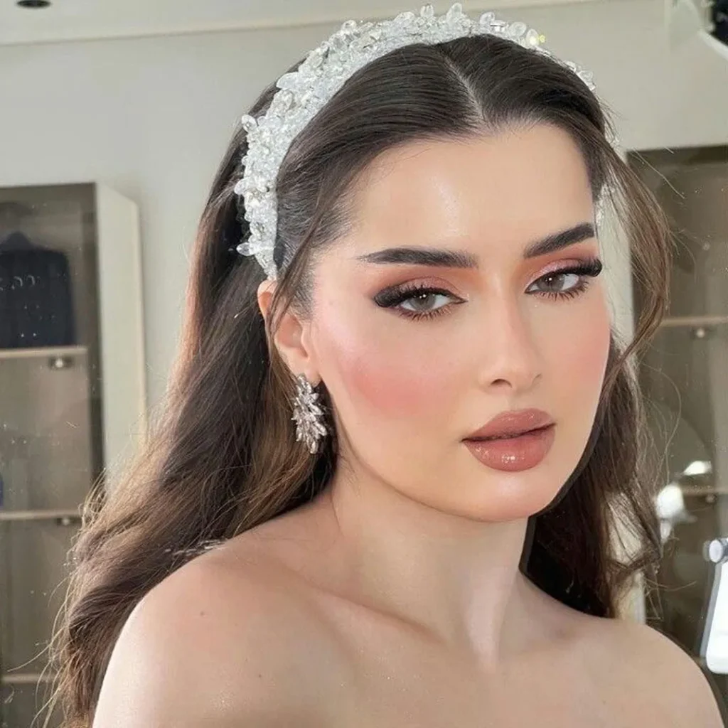 Beautiful and captivating bridal makeup