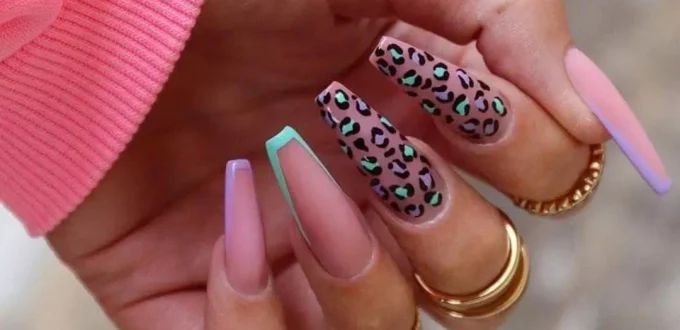 Pink Leopard Print Nail Designs