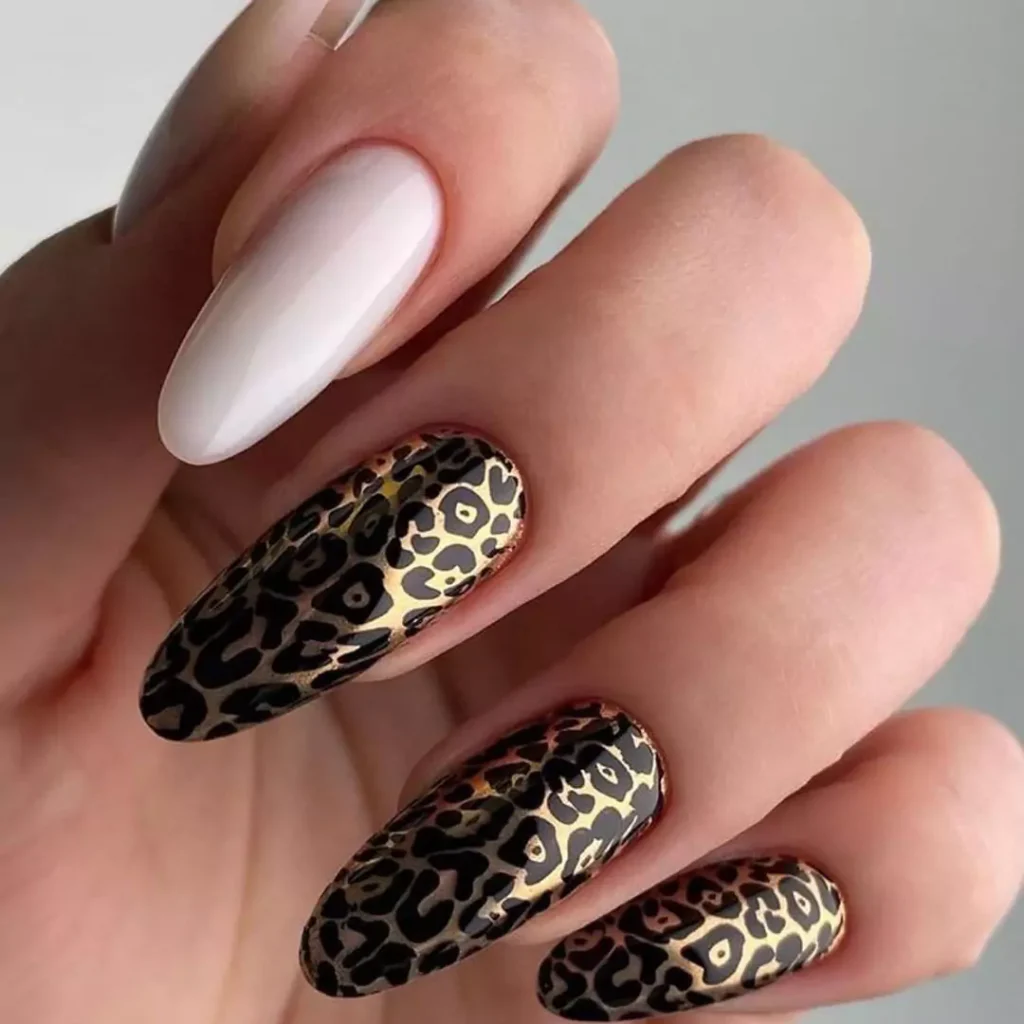 Unigue  Leopard print nail designs 