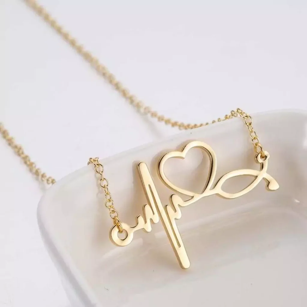 Attractive heart rate necklaces