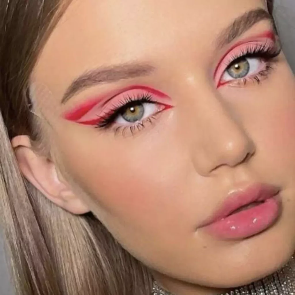 Girlish pink eyeshadow