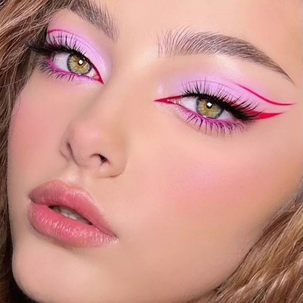 Patterned pink eyeshadow
