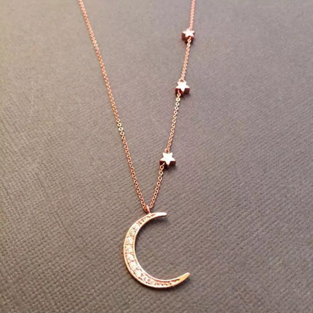 Eye-catching moon design necklaces