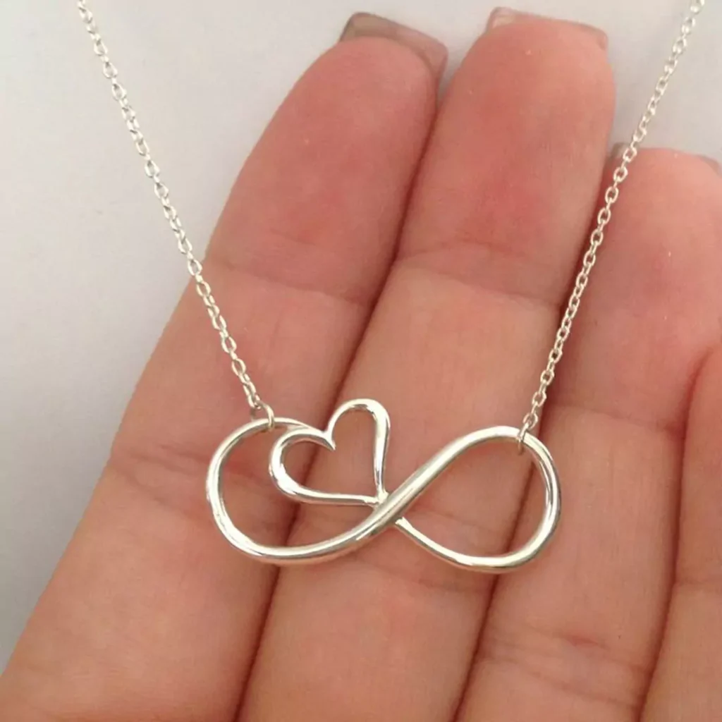 Enchanting infinite design necklaces