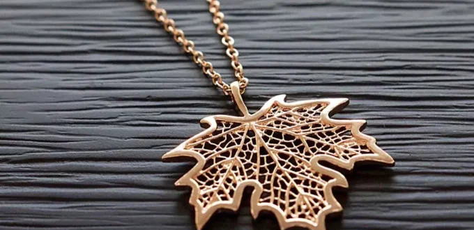 Beautiful leaf design necklaces