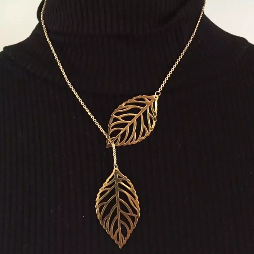 Attractive leaf design necklaces