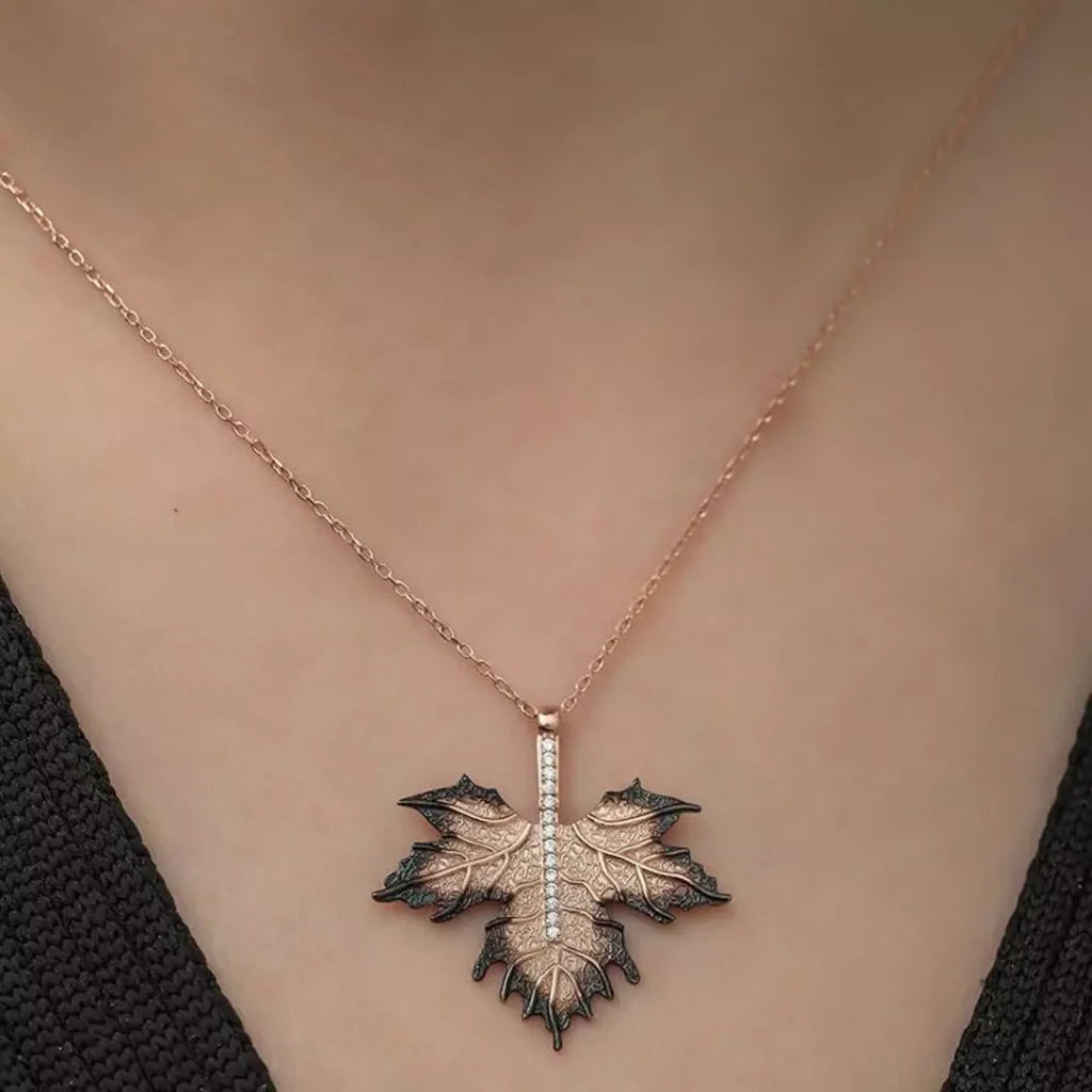 Special leaf design necklaces