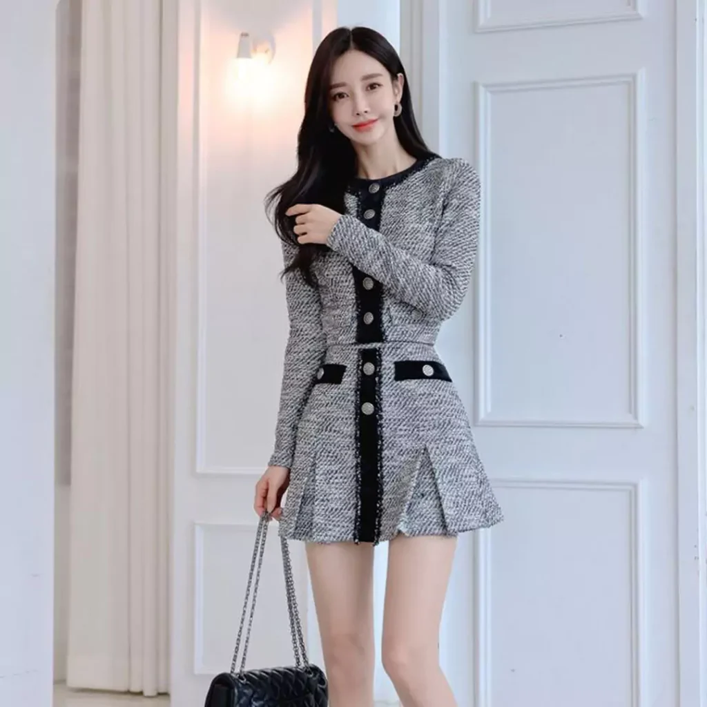 Fashionable girls' Coat and skirt