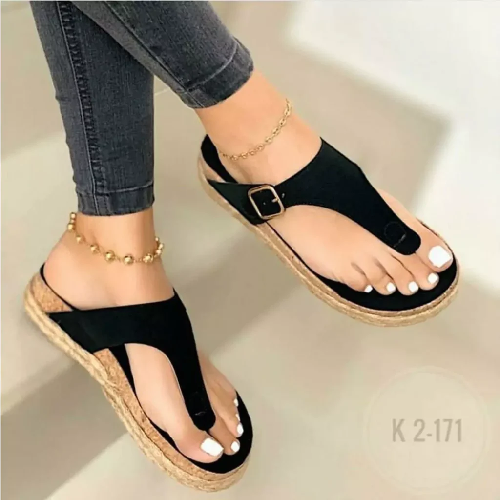 fashionable black flat sandals for women