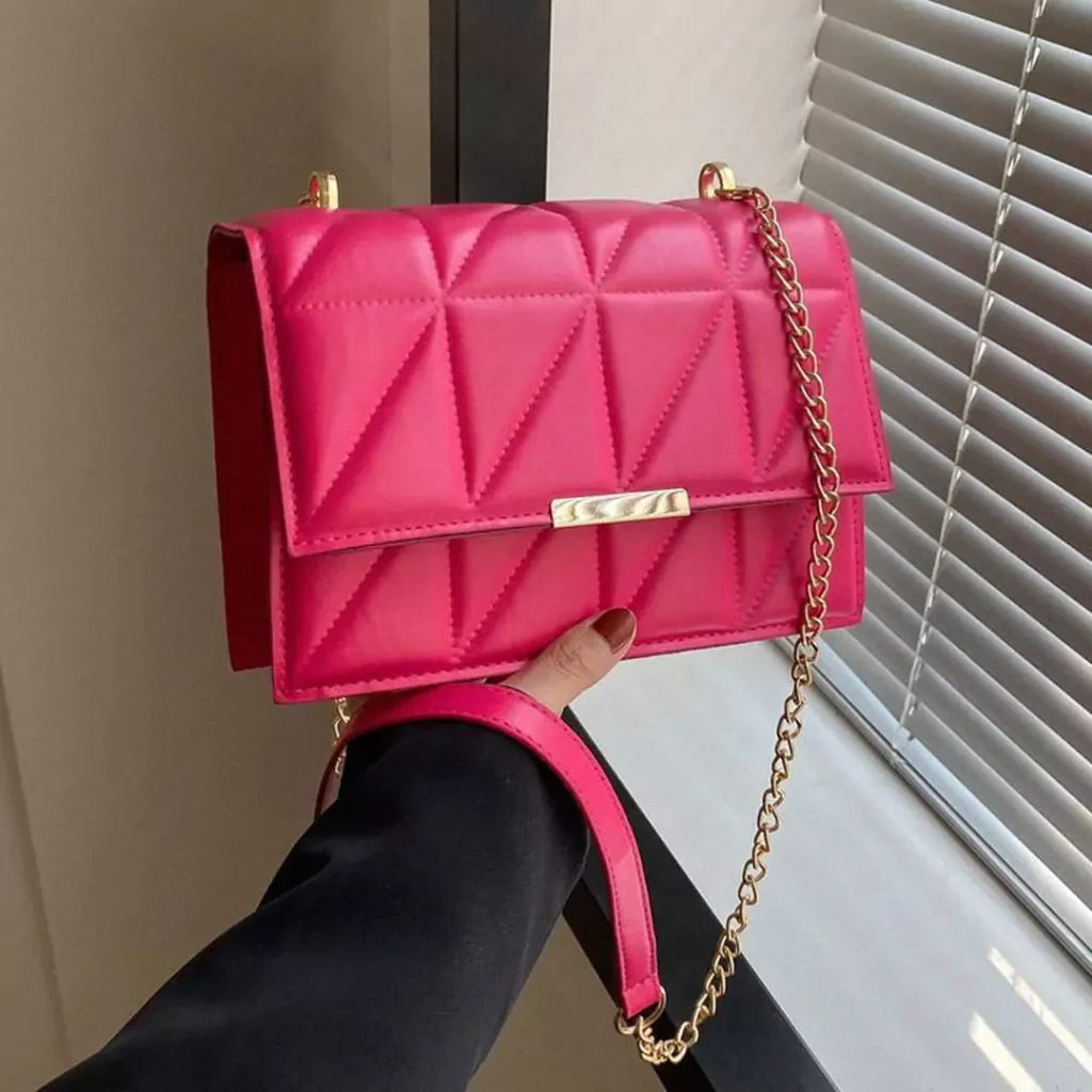 Enchanting Women's pink handbag 