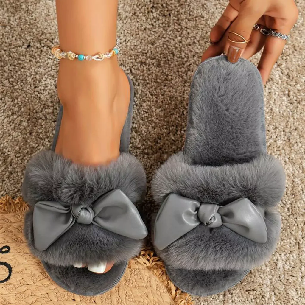 trendy furry slippers for women