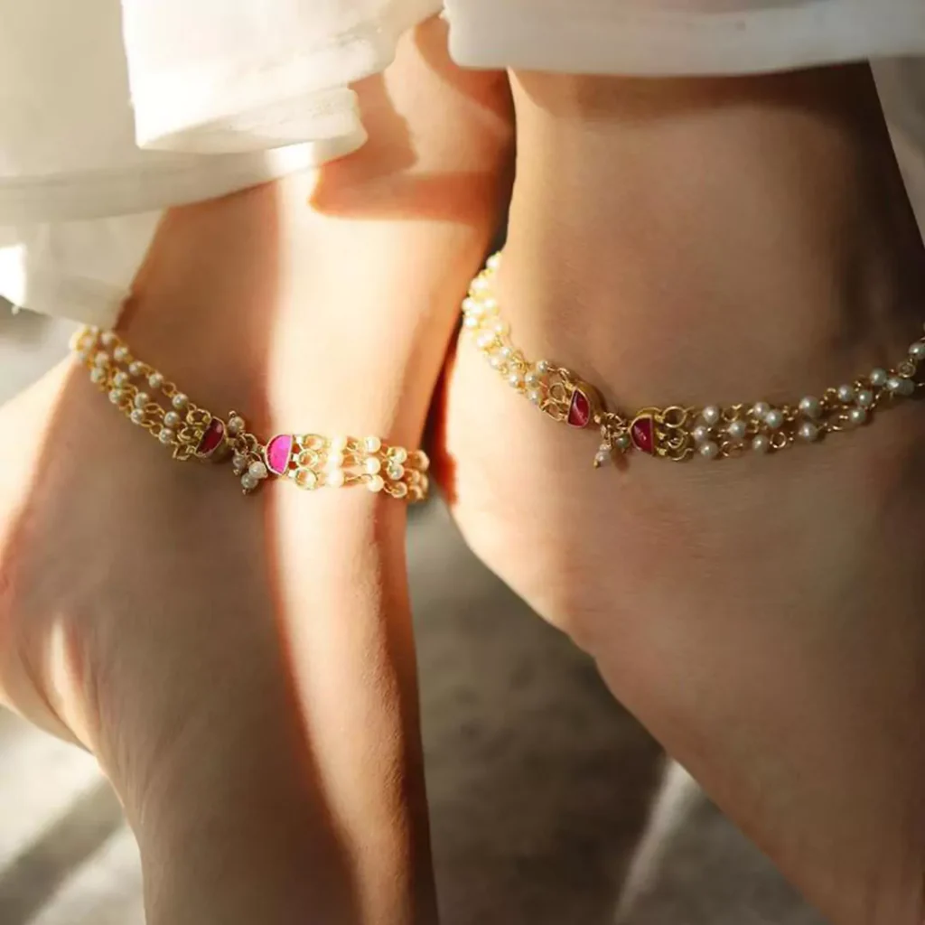 stylish Indian gold anklets