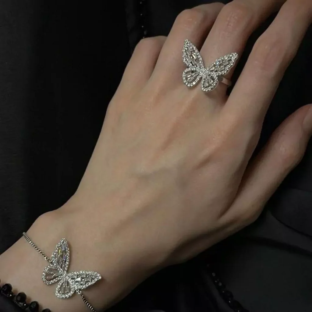 butterflied gold rings for women