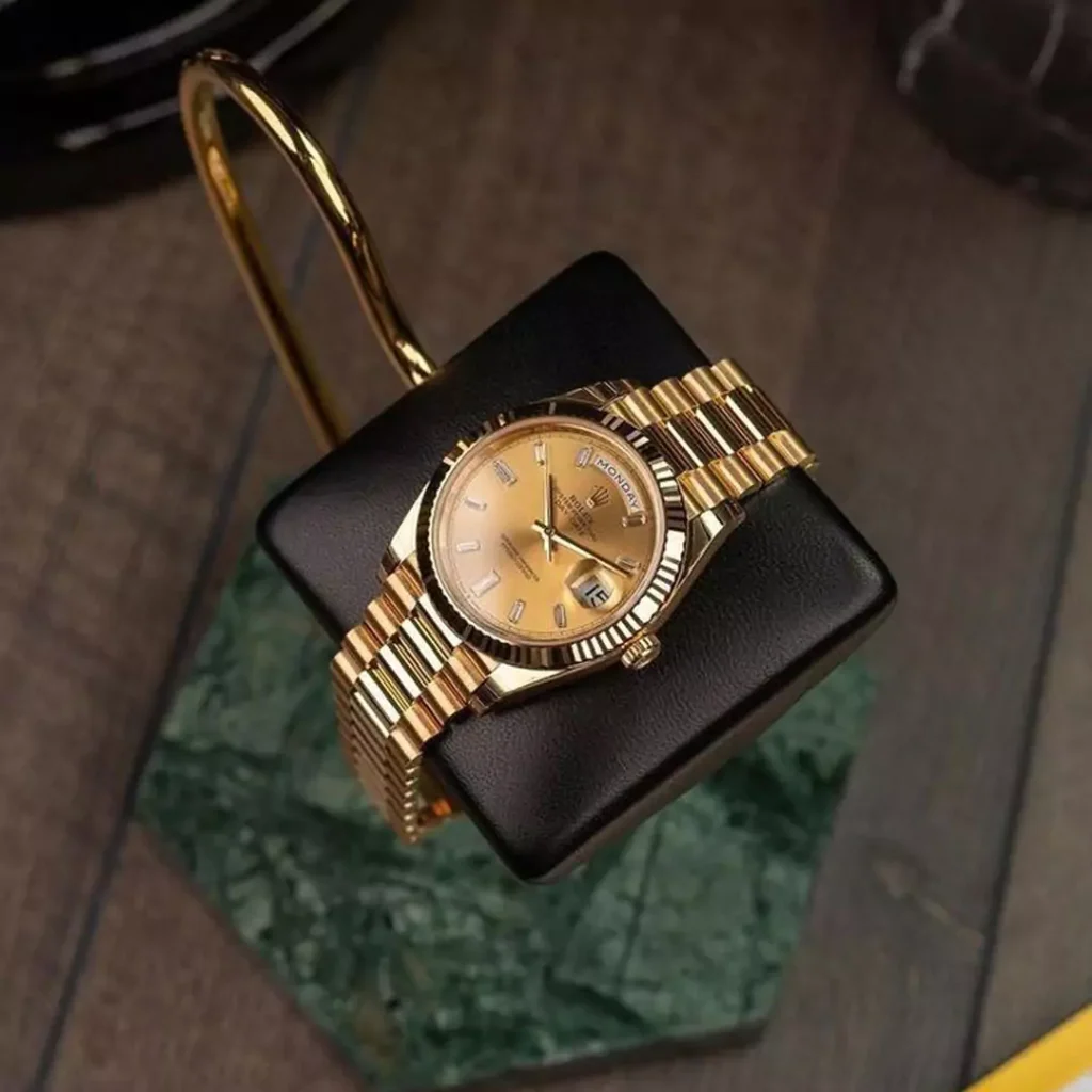 luxurious gold watches for men