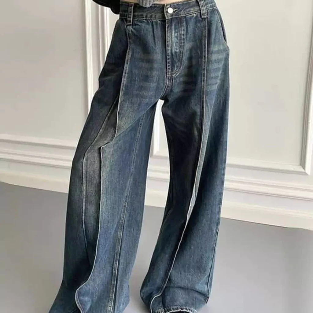 eye-catching wide-leg jeans outfits for women in 2024