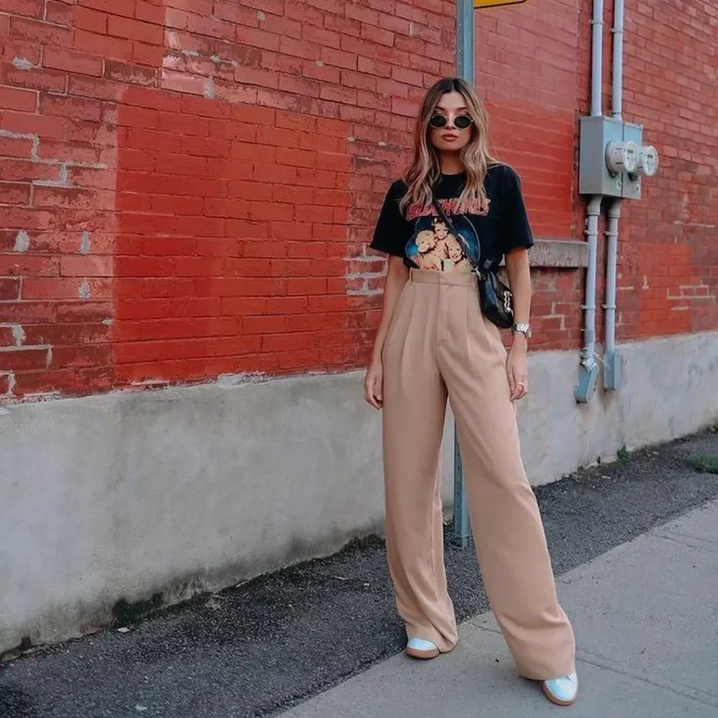 unique beige pants outfit for women 