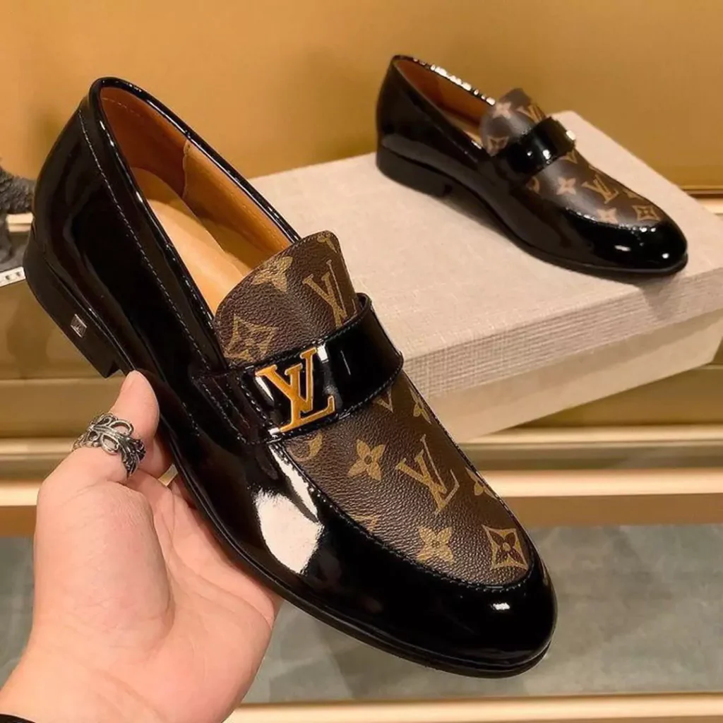 LV men's college shoes 