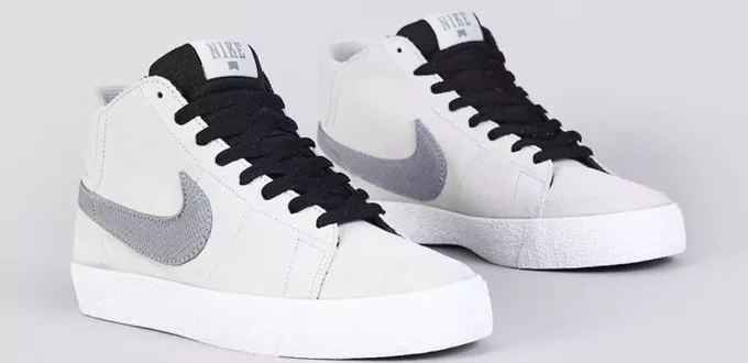 chic NIKE women's sneakers