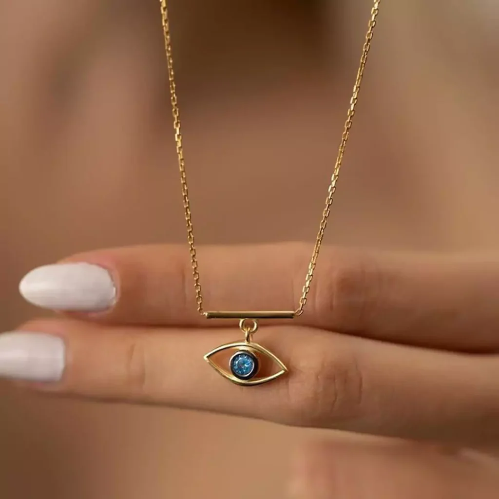 Attractive necklaces with eye design