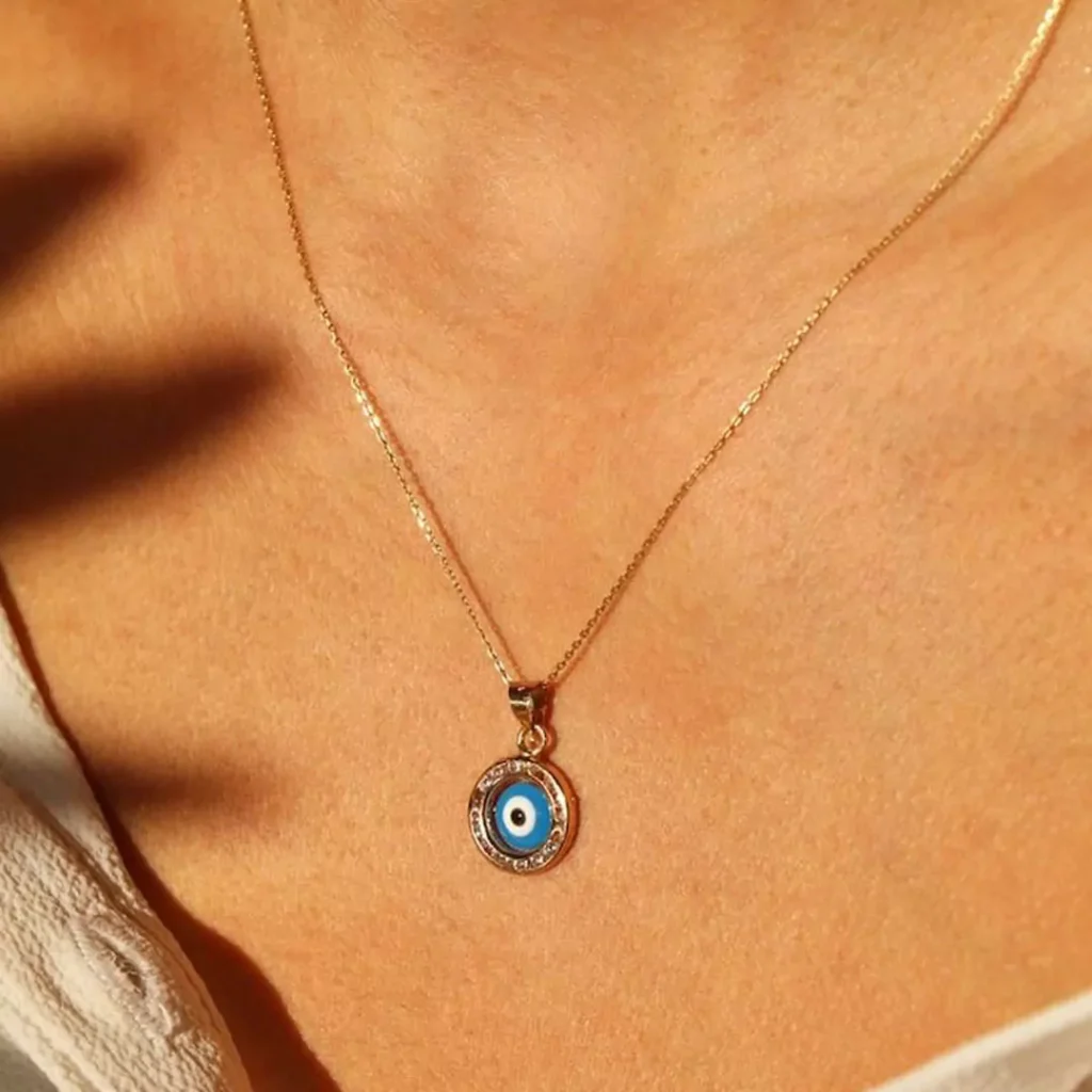 Delicate necklaces with eye design