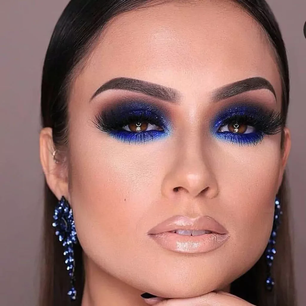 Attractive Makeup with blue eyeshadow