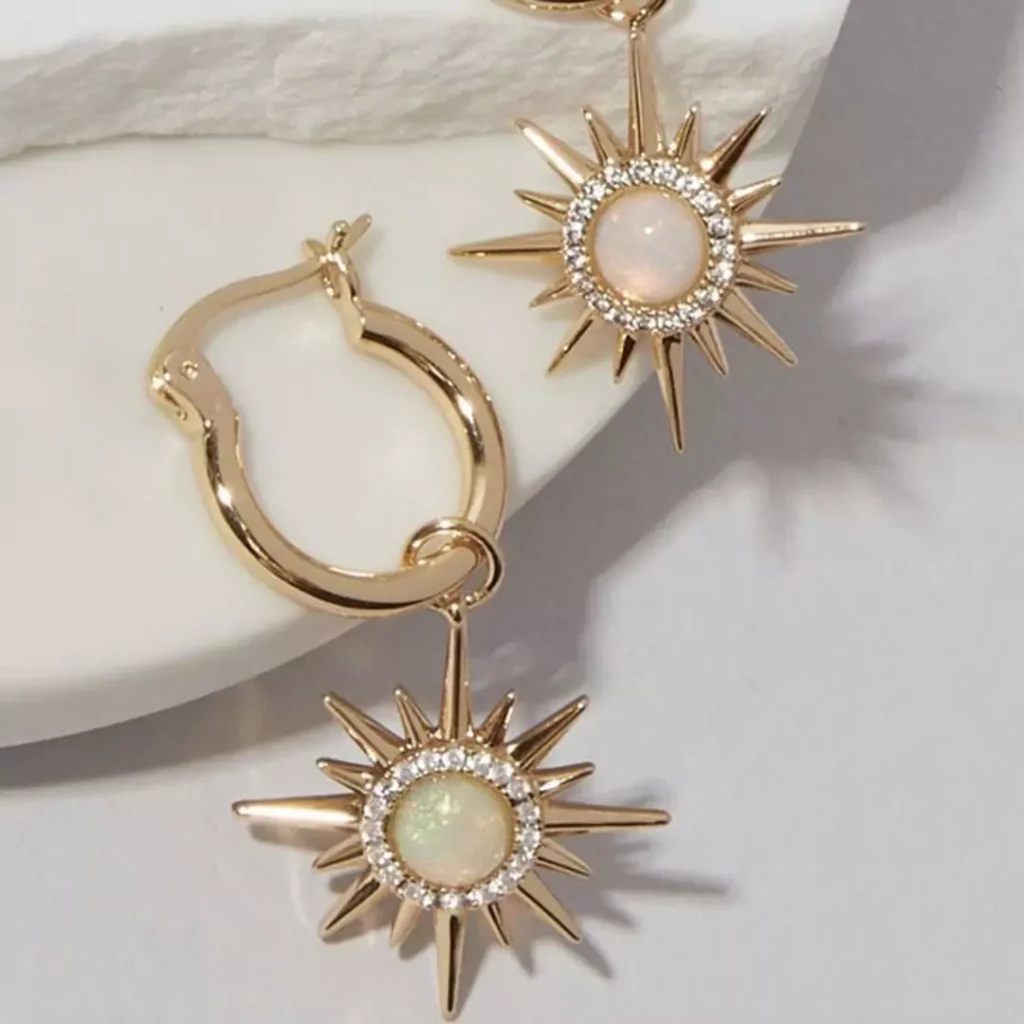 Attractive earrings with sun designs