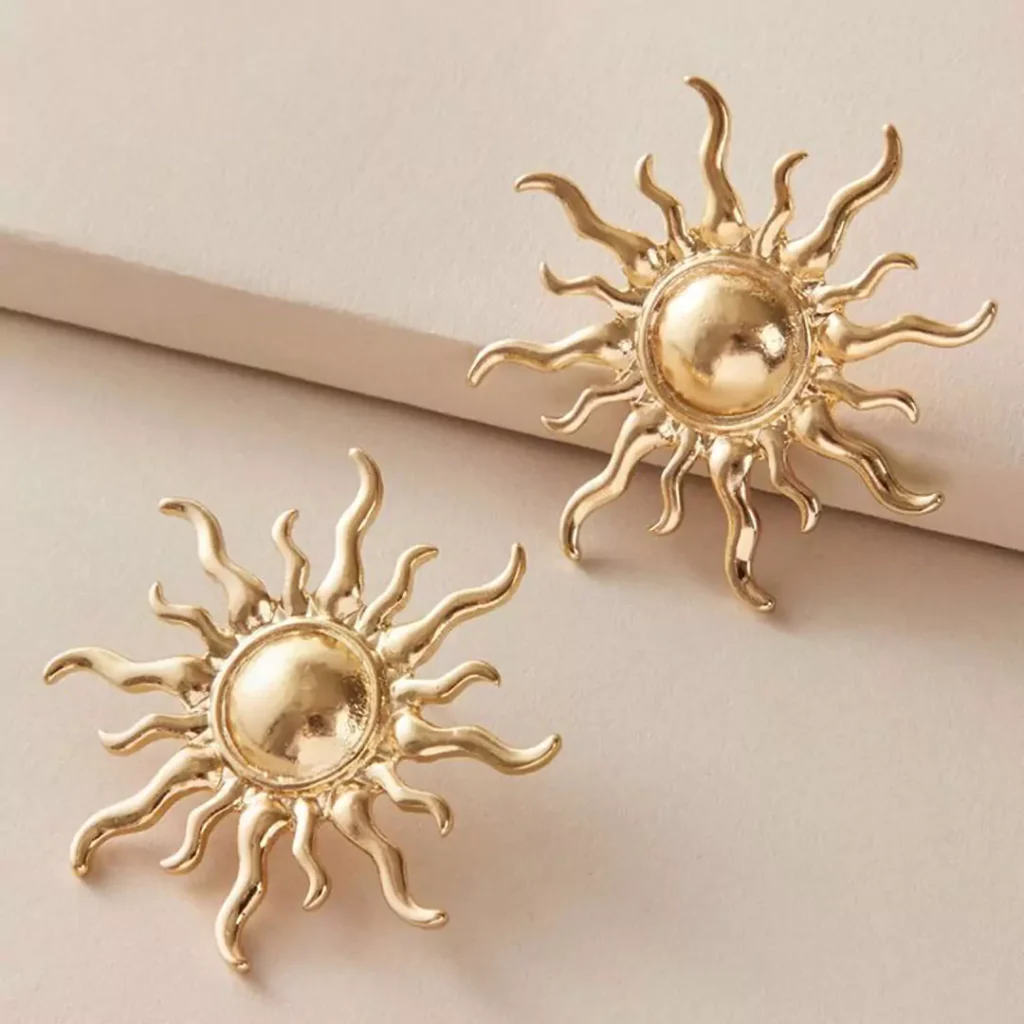 Enchanting earrings with sun designs