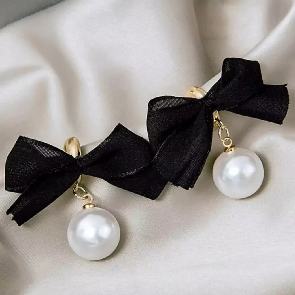 Stylish earrings with bow tie designs