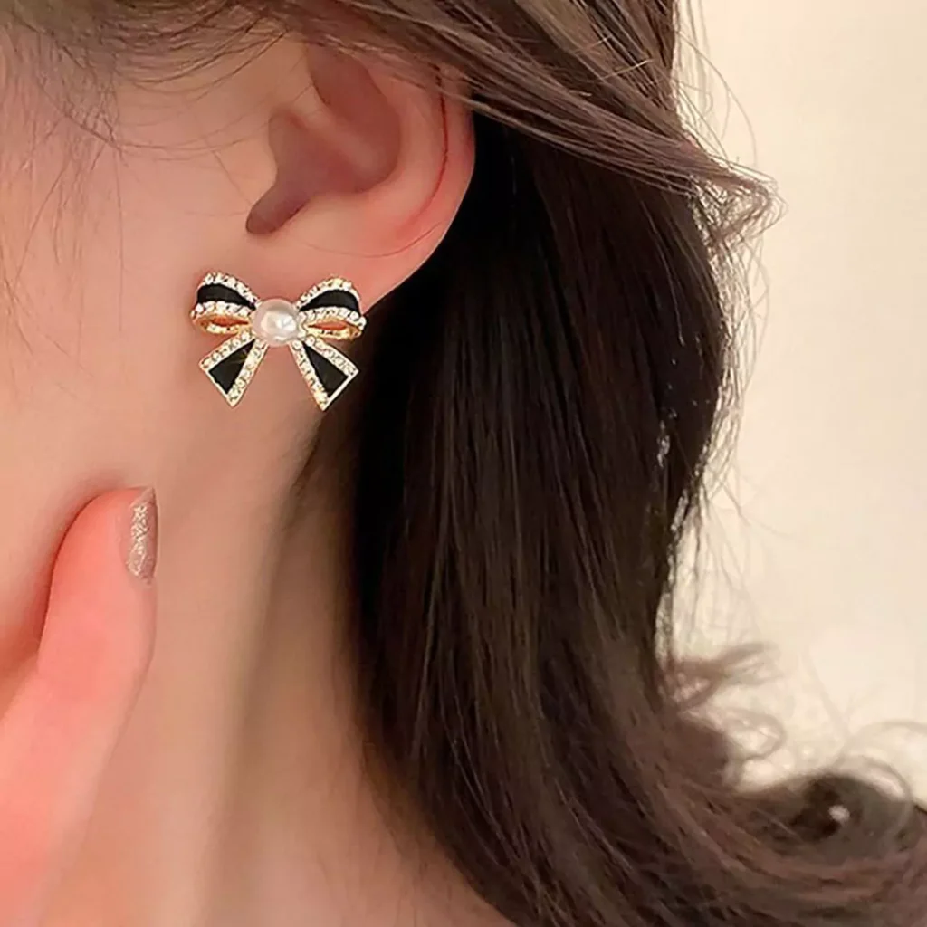 Attractive and special earrings with bow tie designs