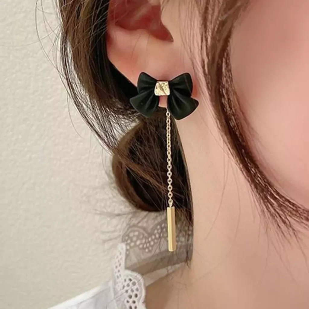 Special earrings with bow tie designs