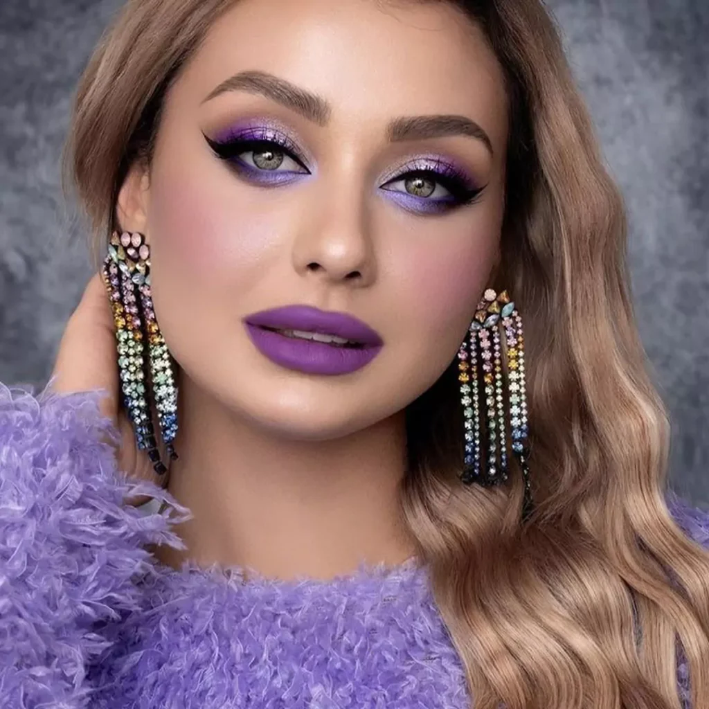 Stylish purple makeup