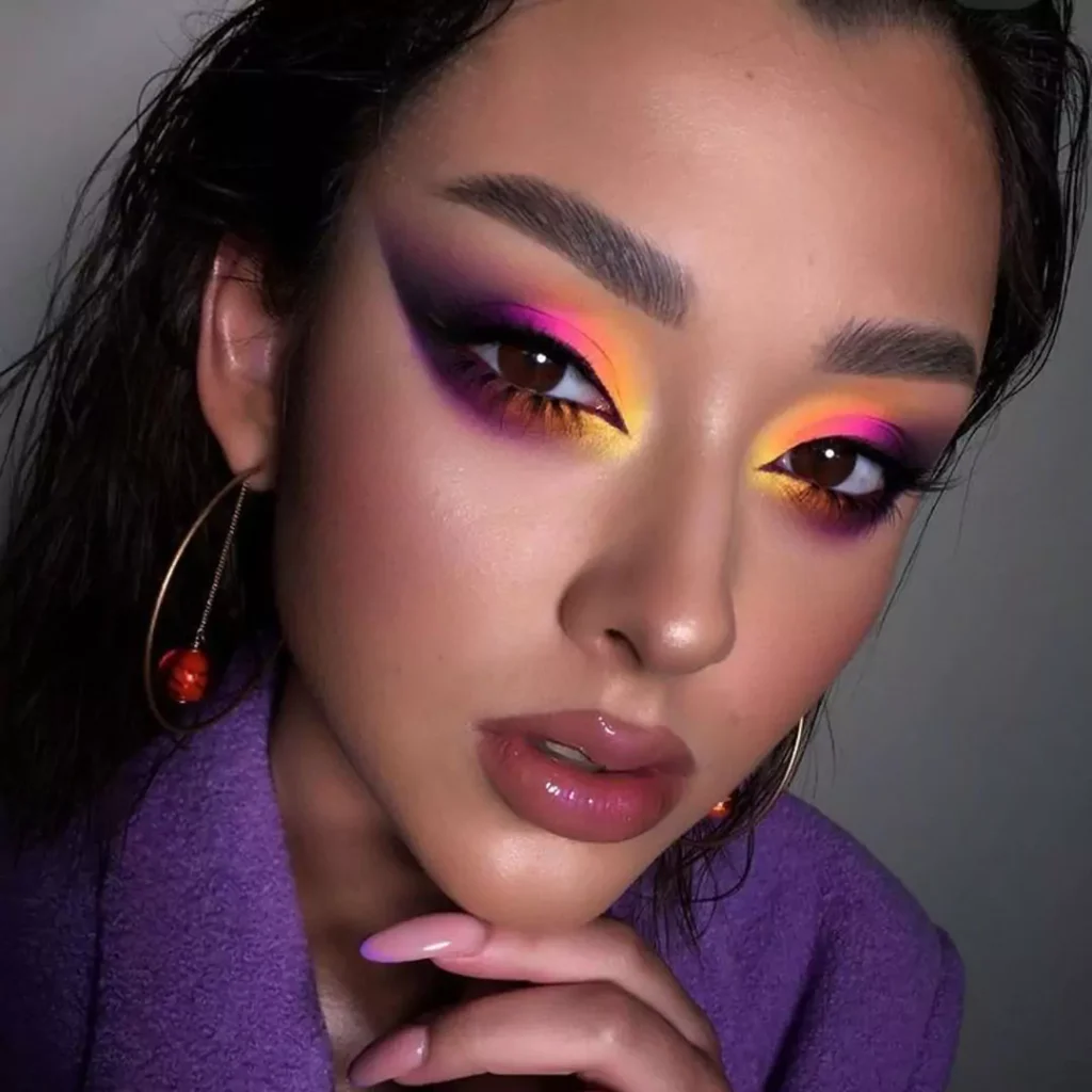 Eye-catching Makeup models with colorful eyeshadow