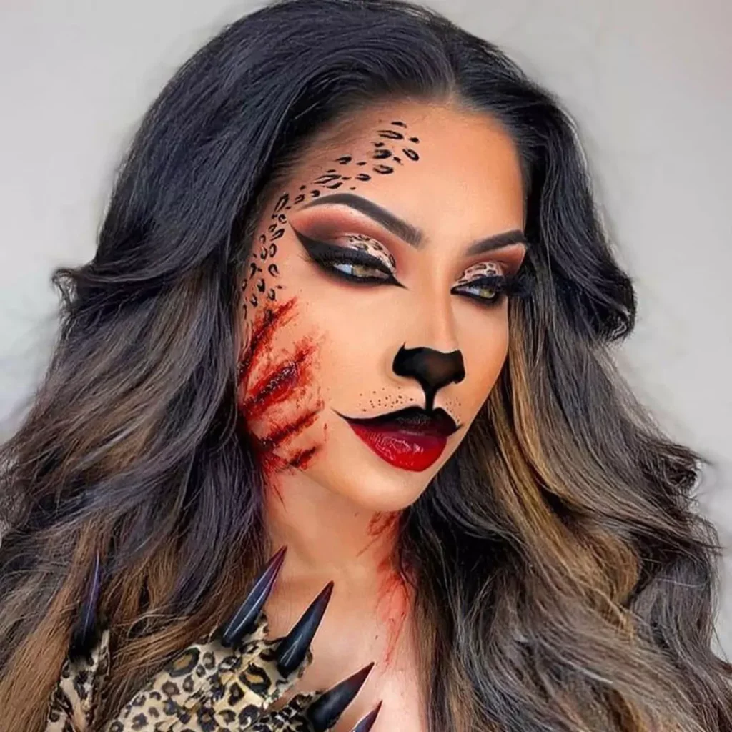 Eye-catching makeup models for Halloween