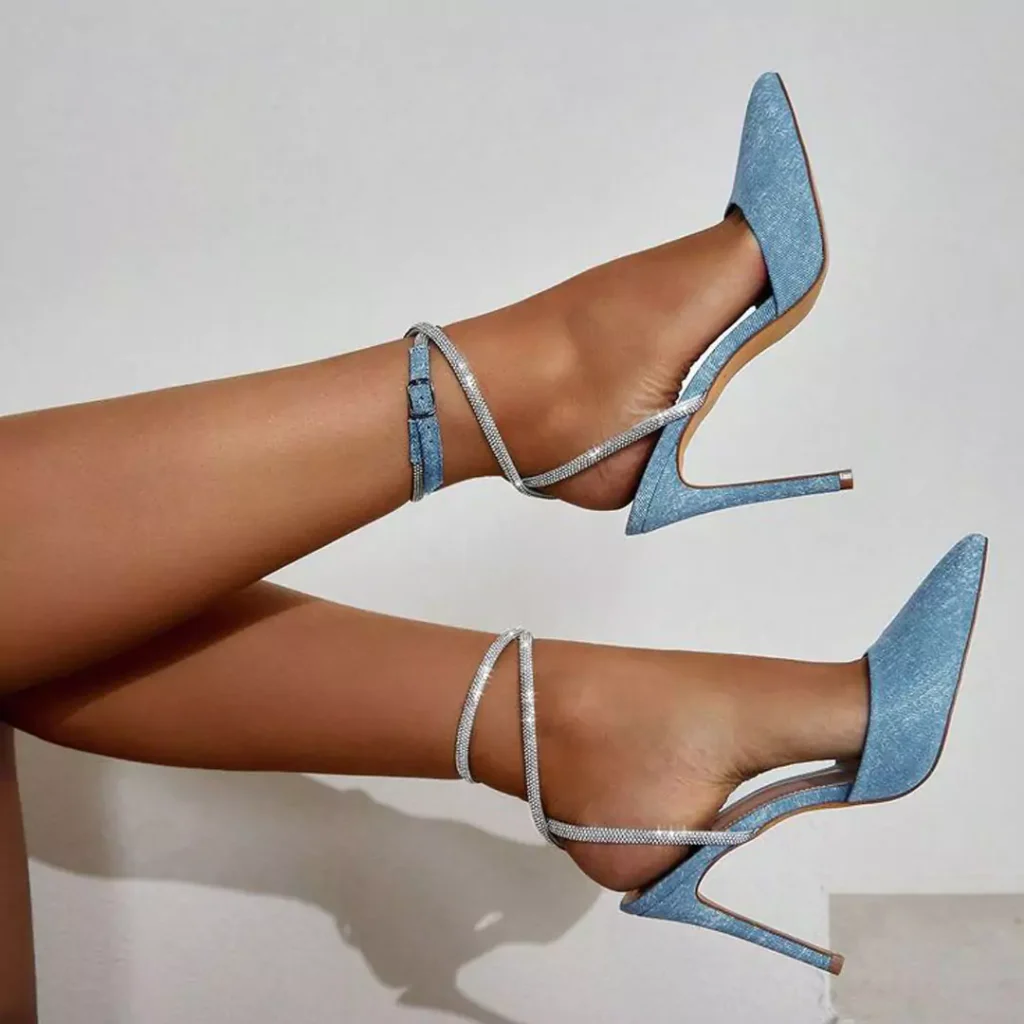 classy blue heels outfit