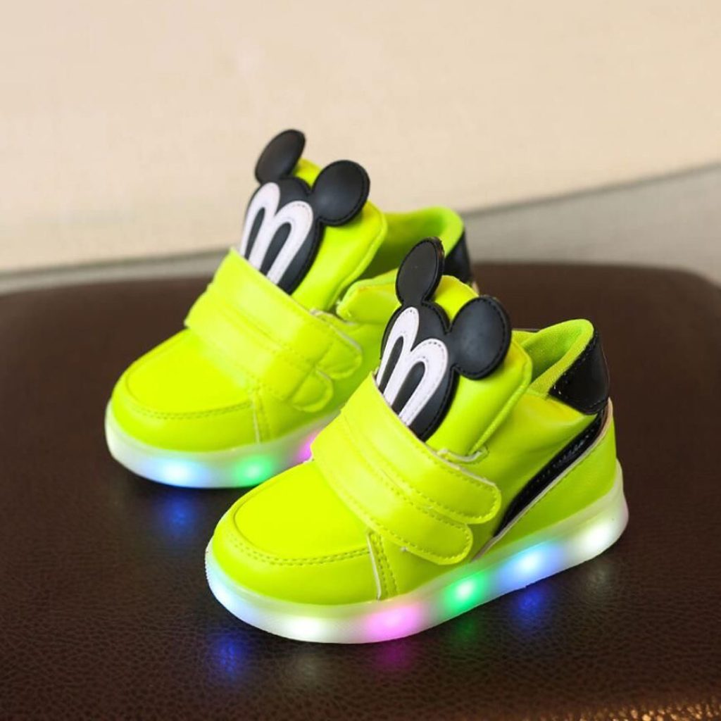 eye catching lighted shoes for boys