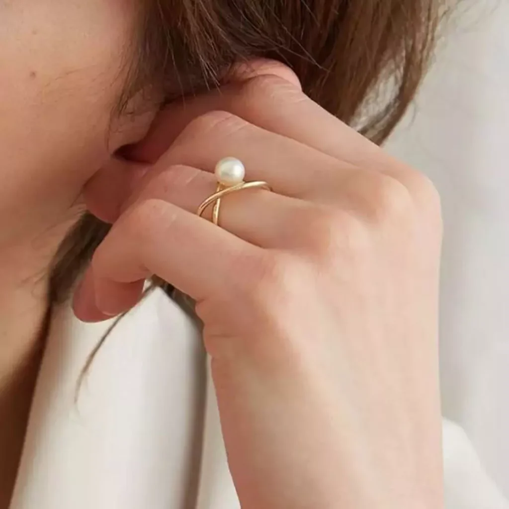 Attractive and special pearl rings