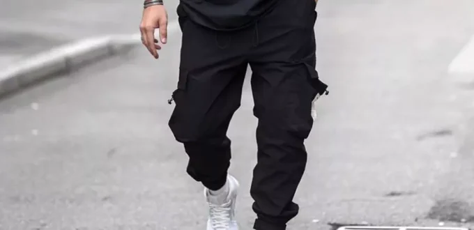 stylish cargo jogger pants of men