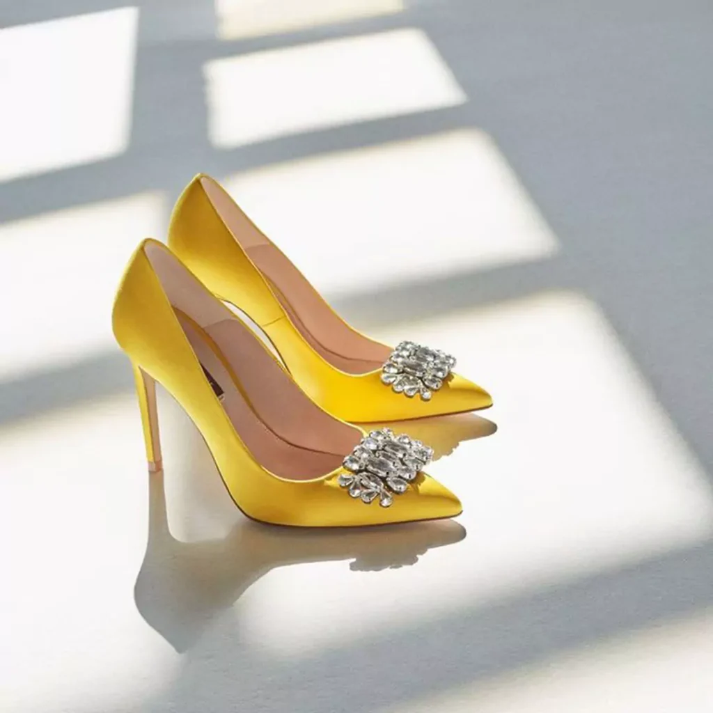 modish yellow high heels