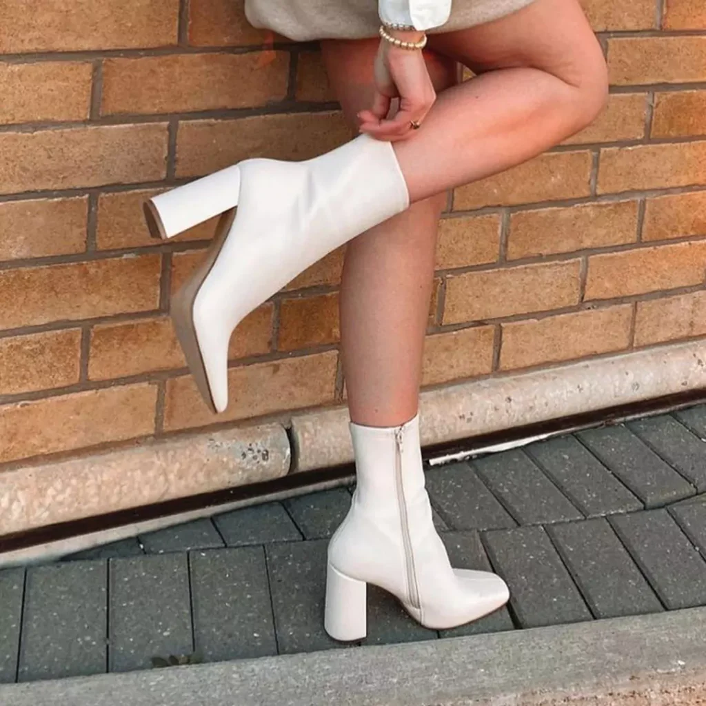 chic white short winter boots outfit for women