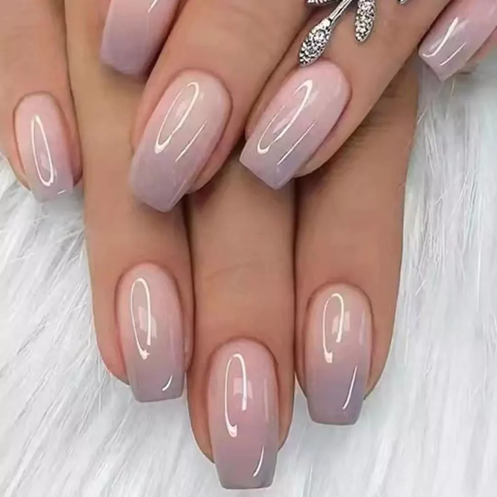 exquisite nail designs suitable for busy individuals 