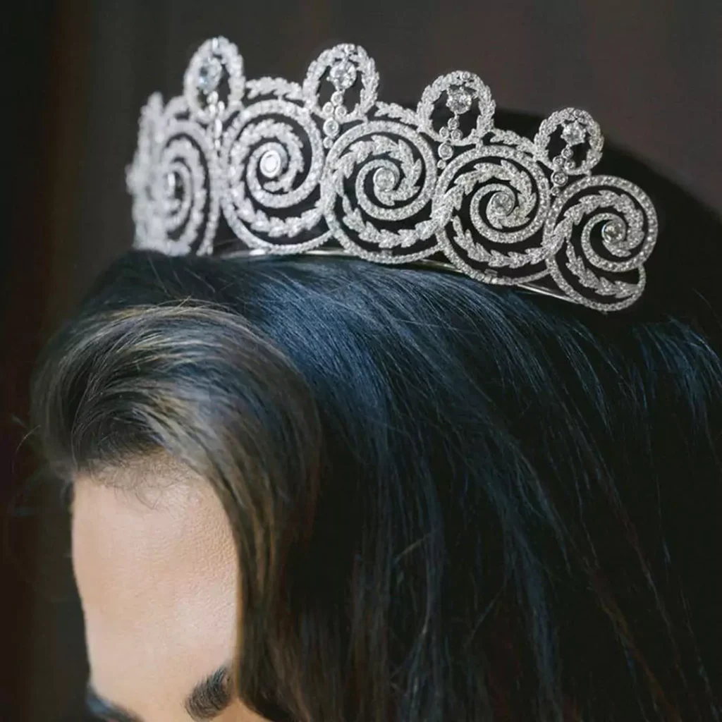 elegant bridal crowns of 2024