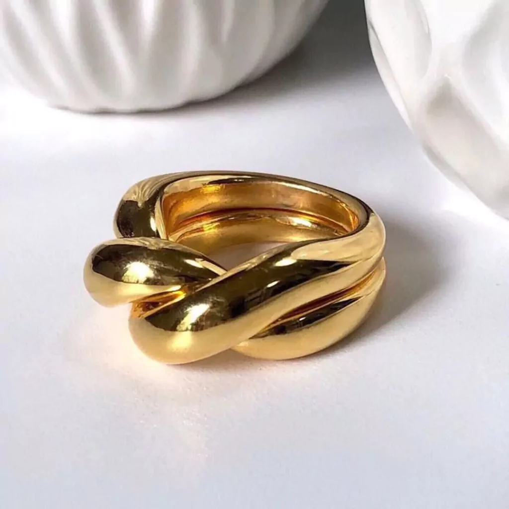 sophisticated chunky gold rings