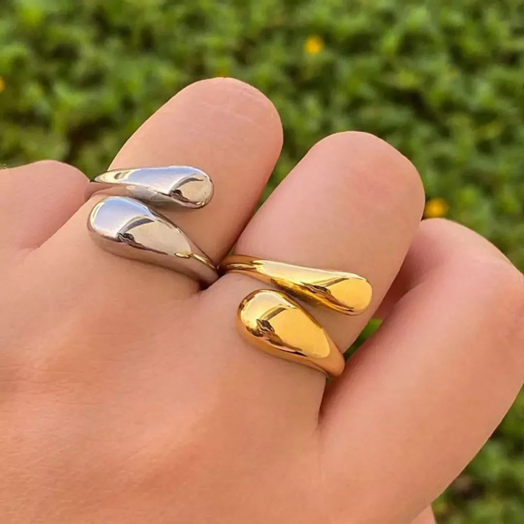 stylish chunky gold rings