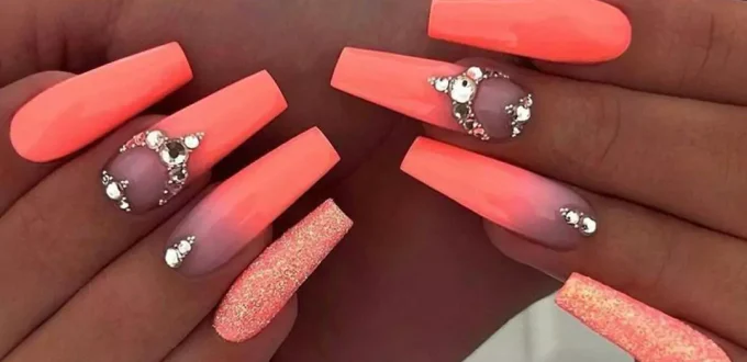 chic coral nail designs