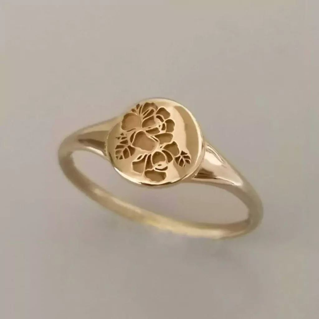 magnificent Signet Gold Rings