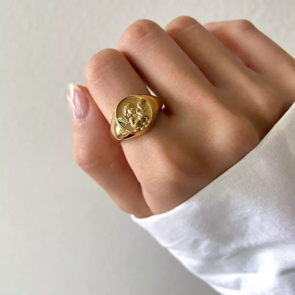 precious Signet Gold Rings