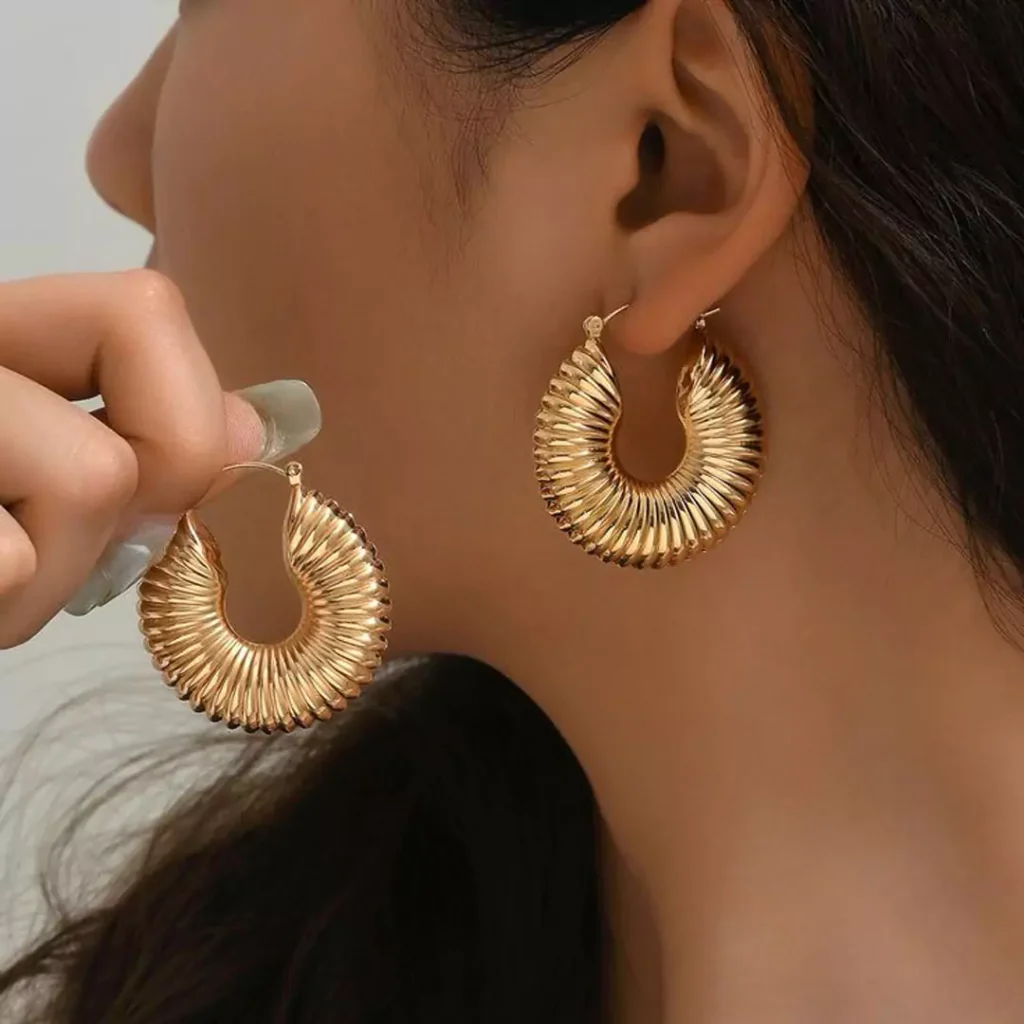 Eye-catching Bottega design earrings