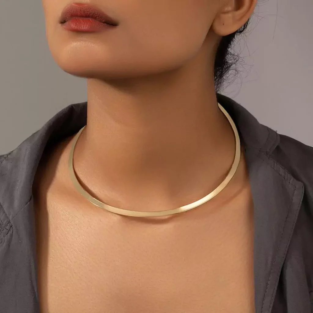 Modern gold necklace models