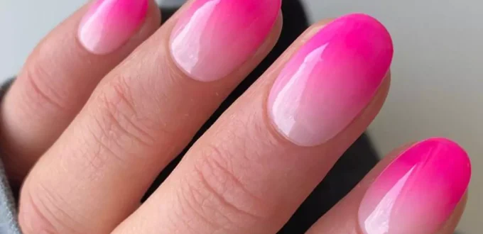 chic pink ombre nail designs